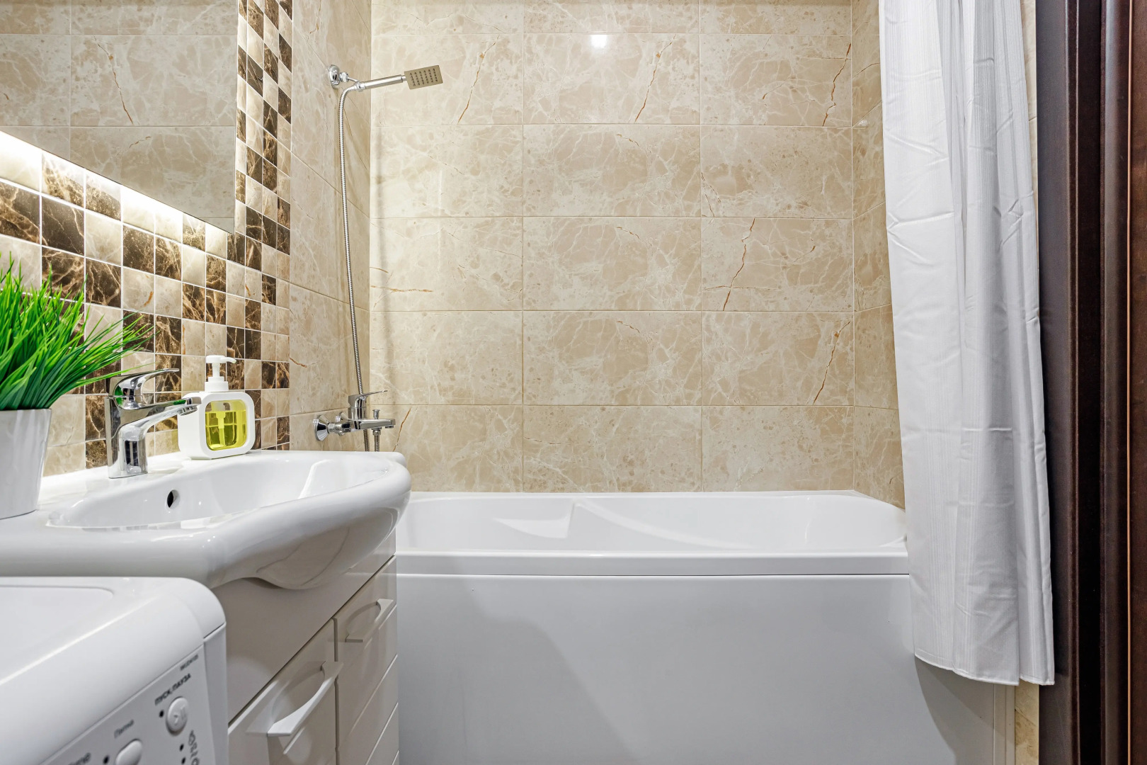 Апартаменты Семейные DoMino на Красной