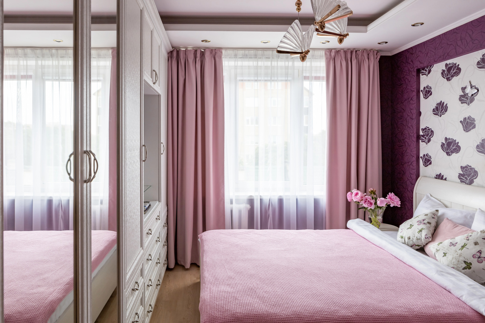 Апартаменты  4-комнатные в Амалиенау, Zoya-Apart