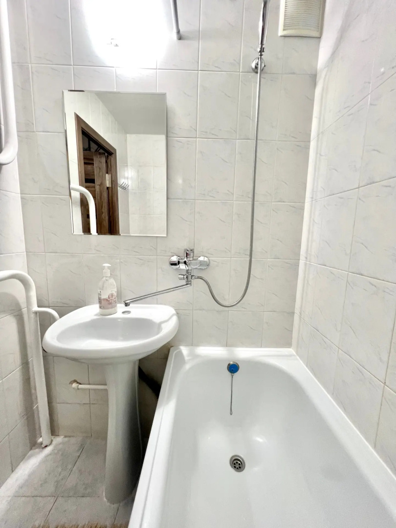 Апартаменты Карла Маркса 70