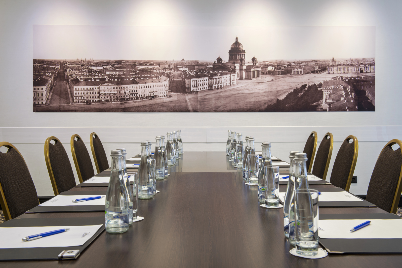 Отель Cosmos Selection St. Petersburg Nevsky Royal