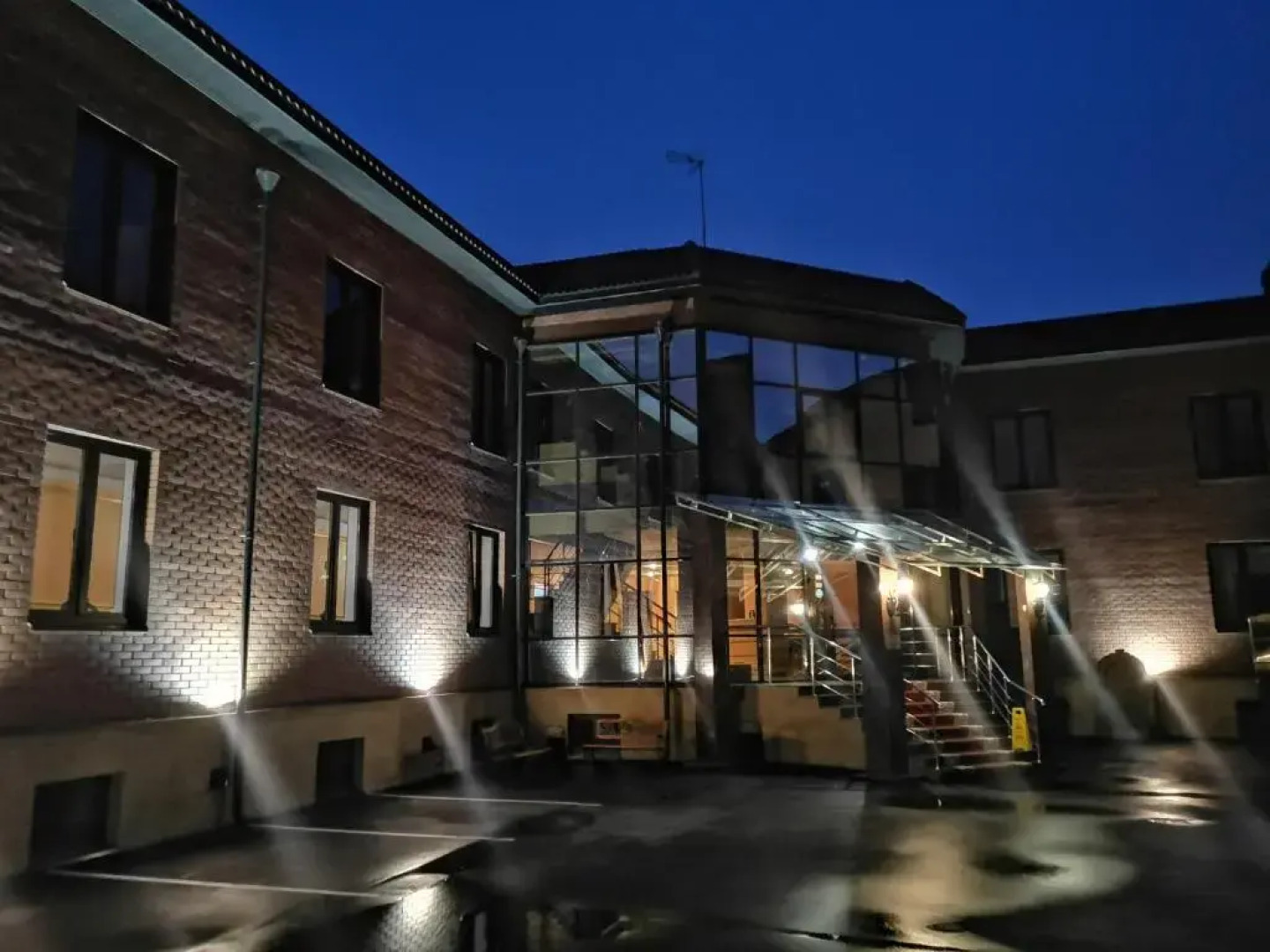 Отель Централ