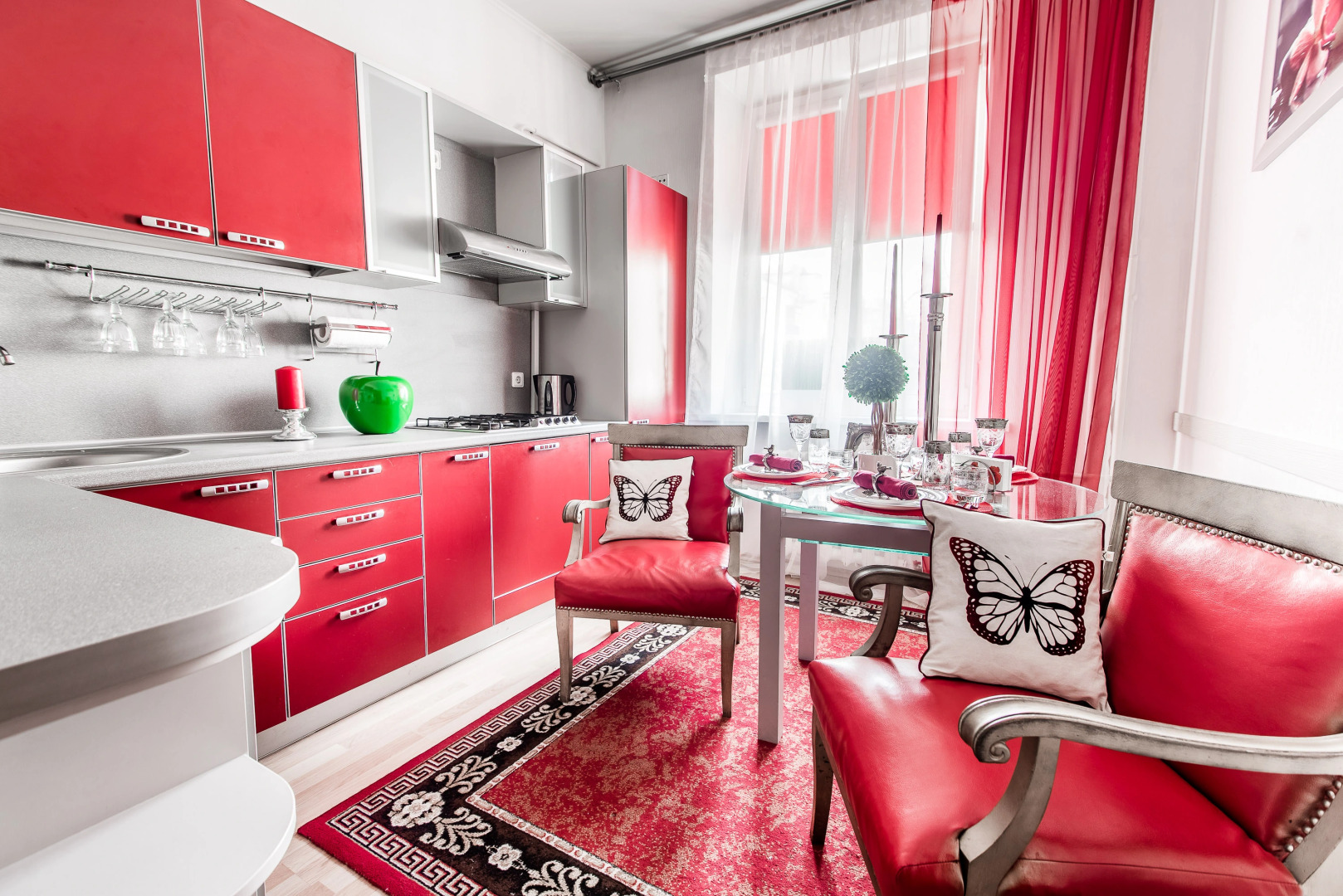 Апартаменты 3-комнт. в самом центре Минска для 10 гостей