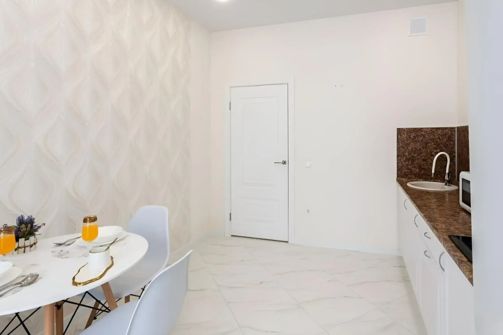 Квартира Однокомнатная Чистая Современная