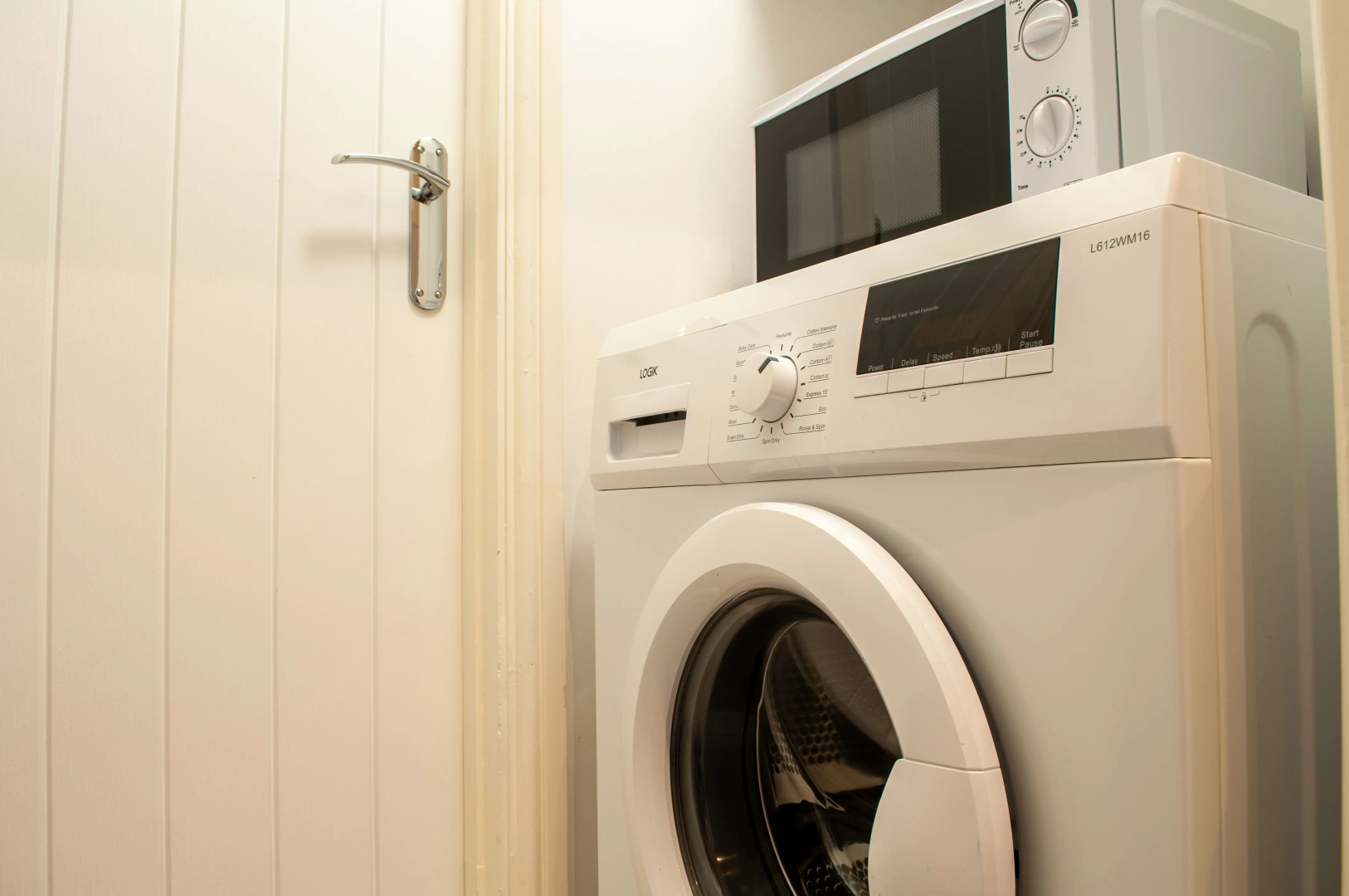 Квартира  Bedford Rd Apartment| Ideal for Hospital & Town Cn