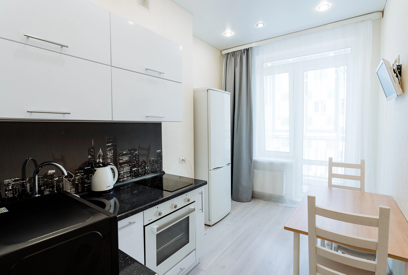 Апартаменты с отдельной кухней в ЖК Эрмитаж (Горсовет, Планета)