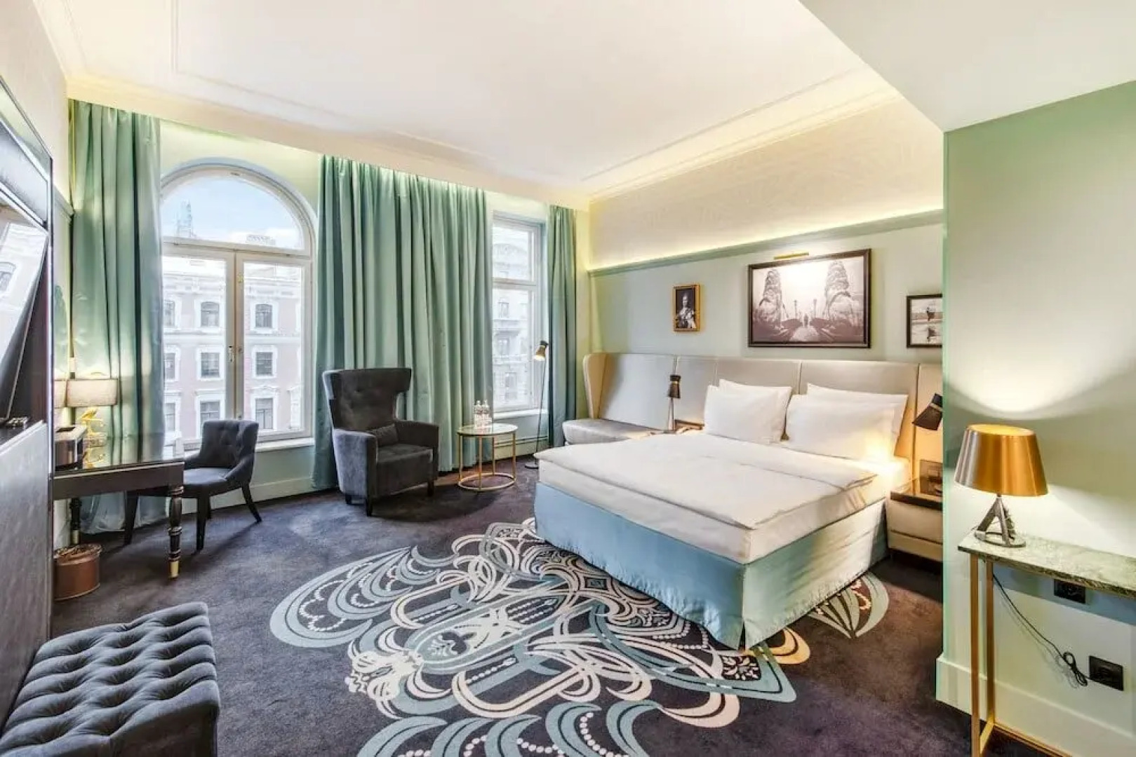 Отель Cosmos Selection St. Petersburg Nevsky Royal