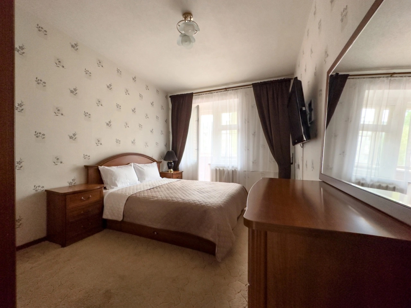 Апартаменты Алмаз Сити Снежная королева