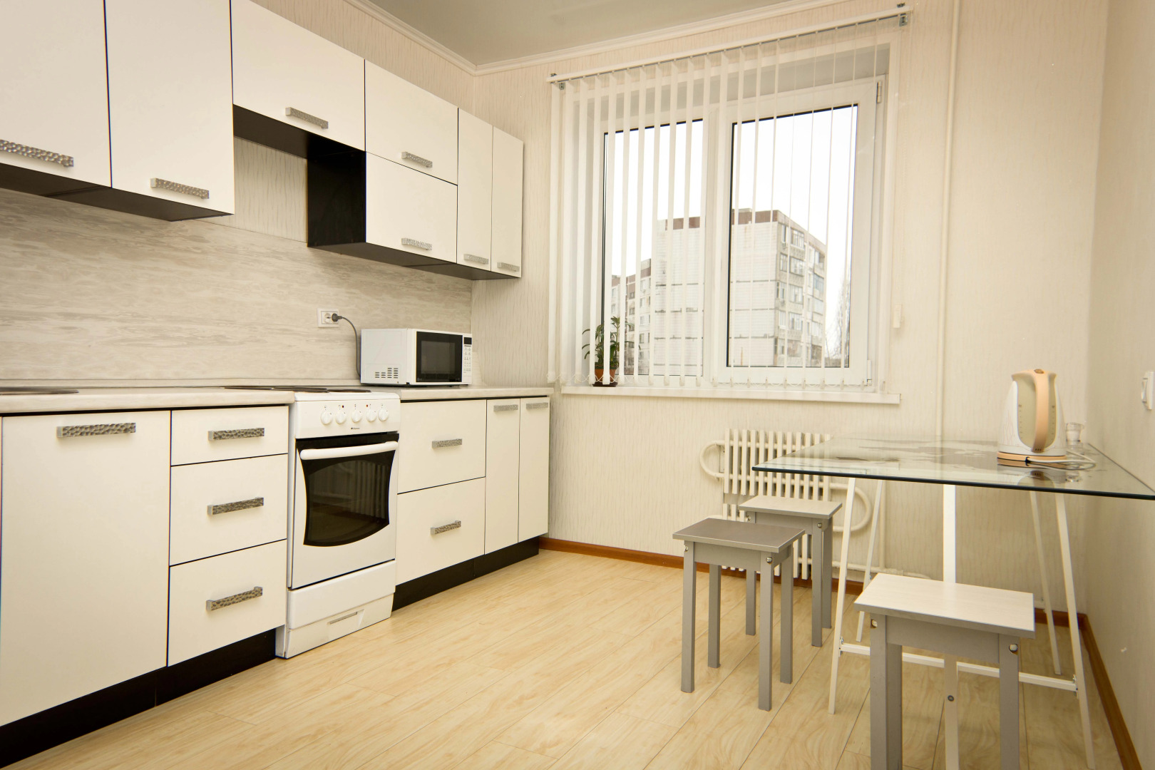 Трехкомнатные апартаменты в Старом Осколе