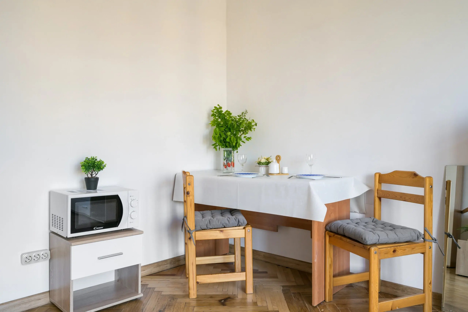 Жилое помещение Комната с Балконом на Васильевском Острове