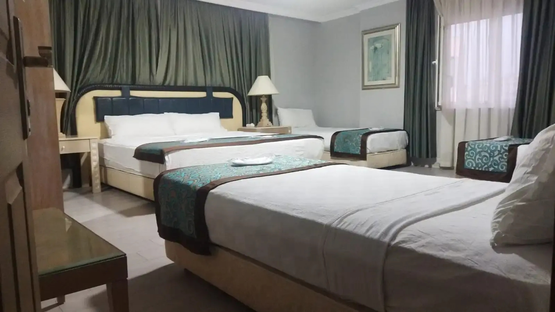 Отель Sever Suites