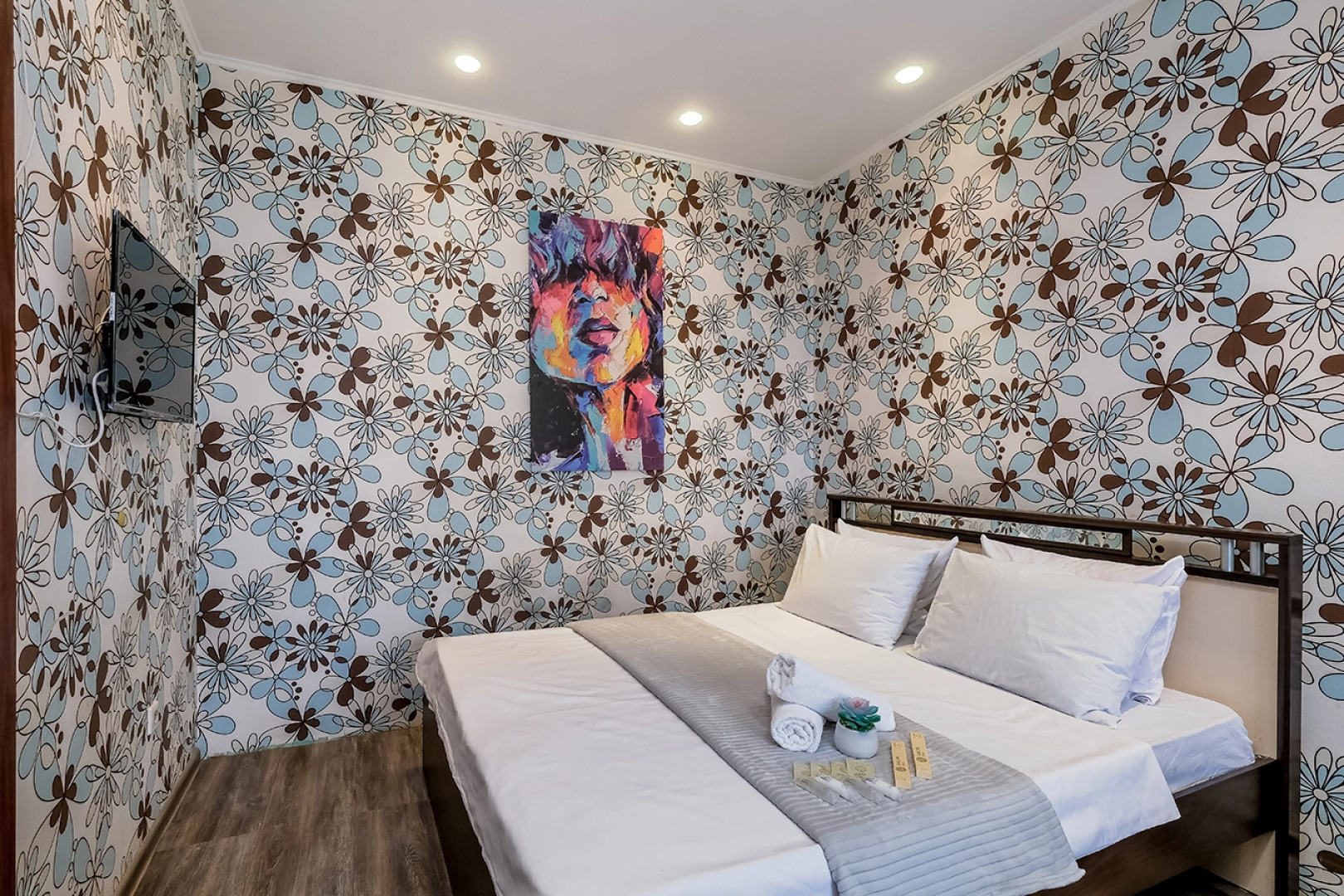 Апартаменты Титова 198/1