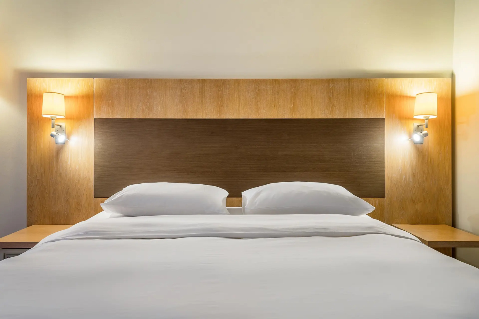 Отель Cosmos Ekaterinburg Hotel