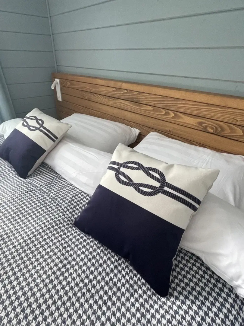 Гостевой дом на воде Наедине