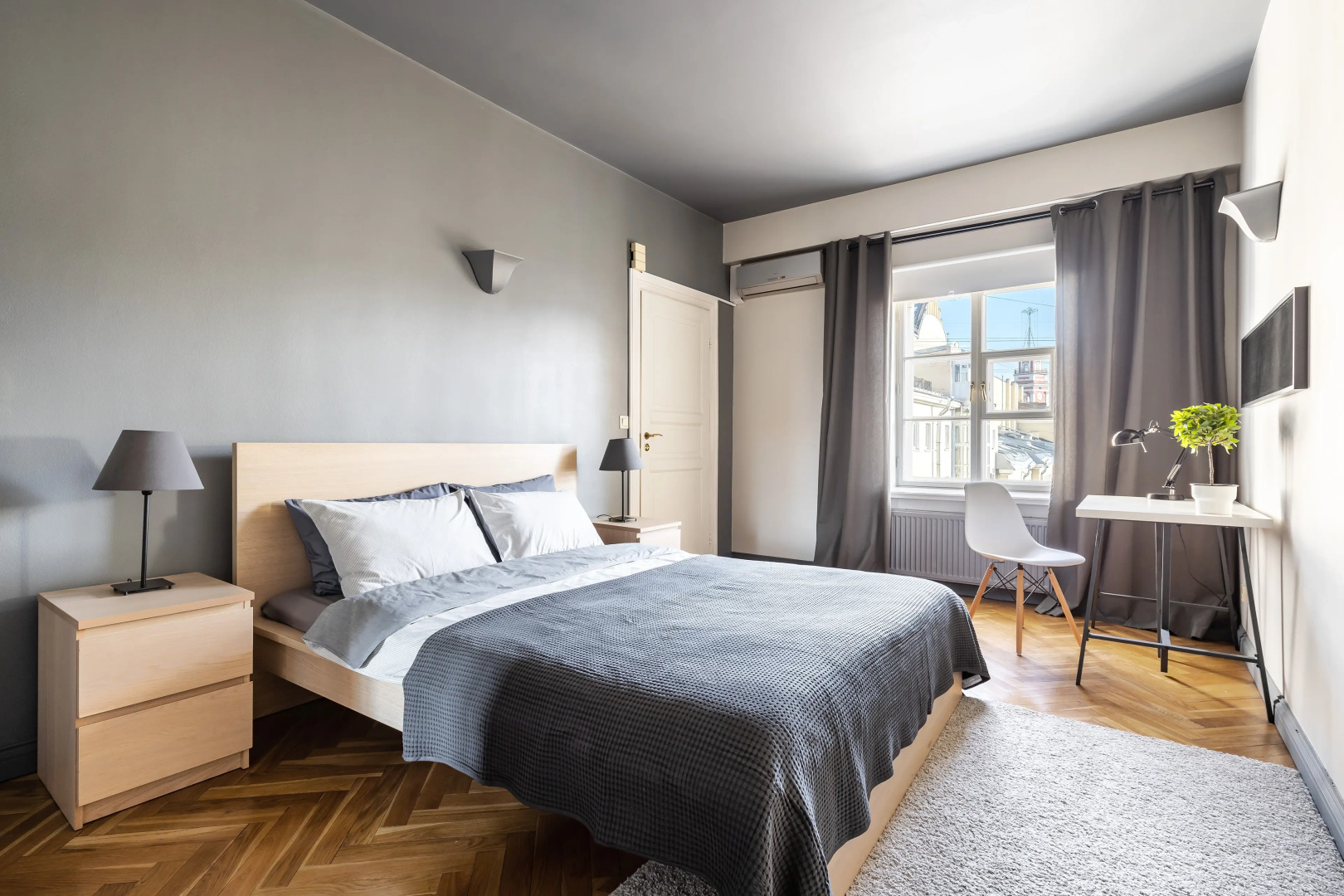Апартаменты Двухуровневые Little Italy 140 кв.м с видом на собор