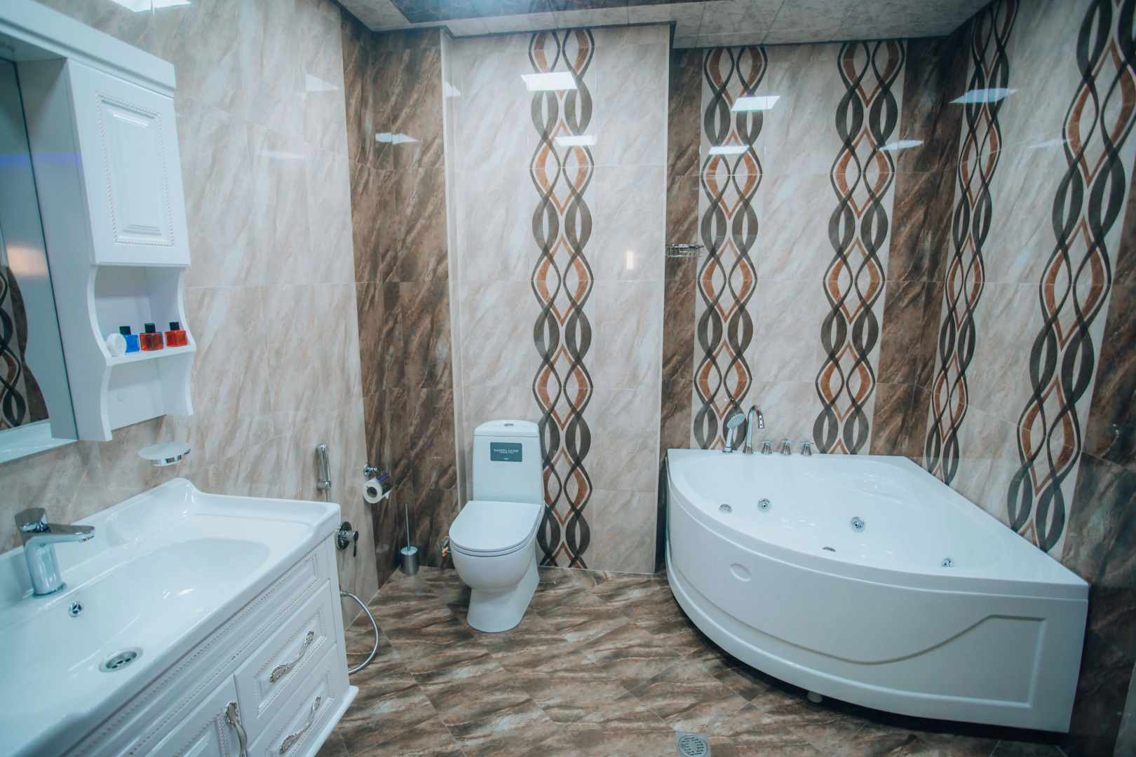 Отель Royal Sapphire