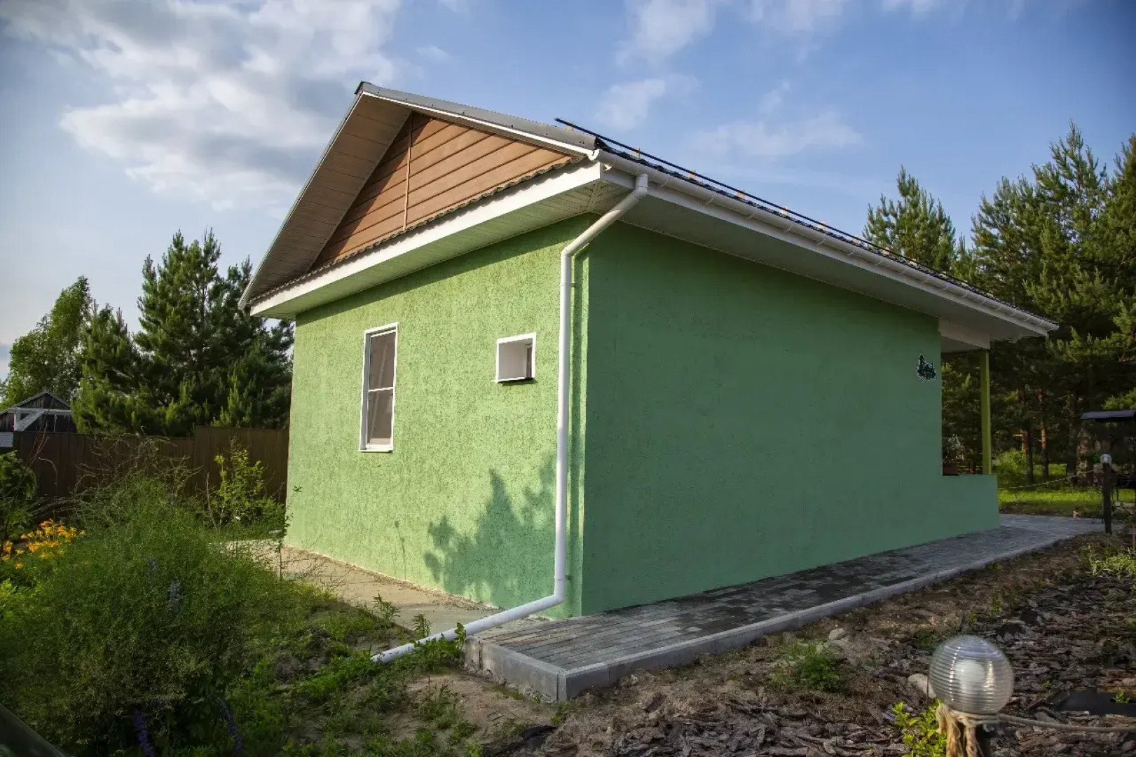 Частный дом с террасой Изумруд