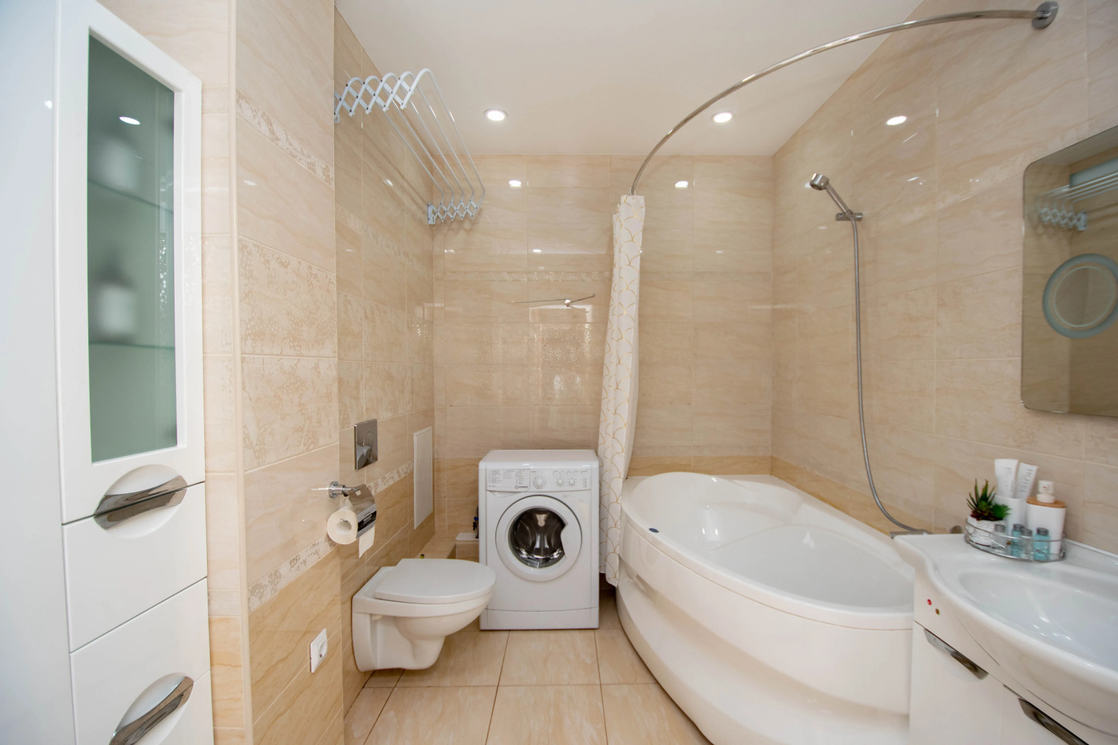 Апартаменты Двухкомнатная квартира на Верхней Набережной 165/1