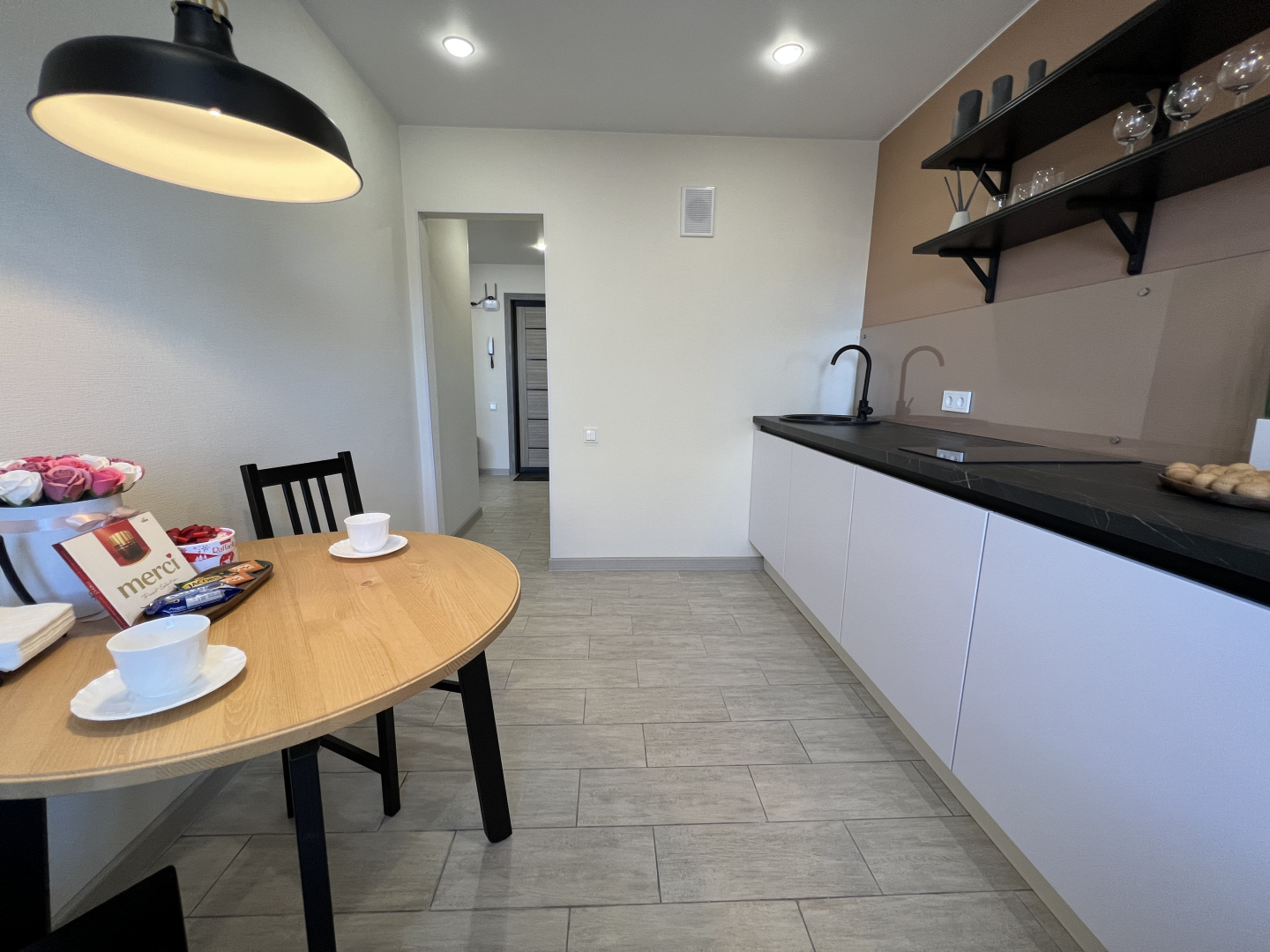 Апартаменты Дизайнерские "Batman-House"