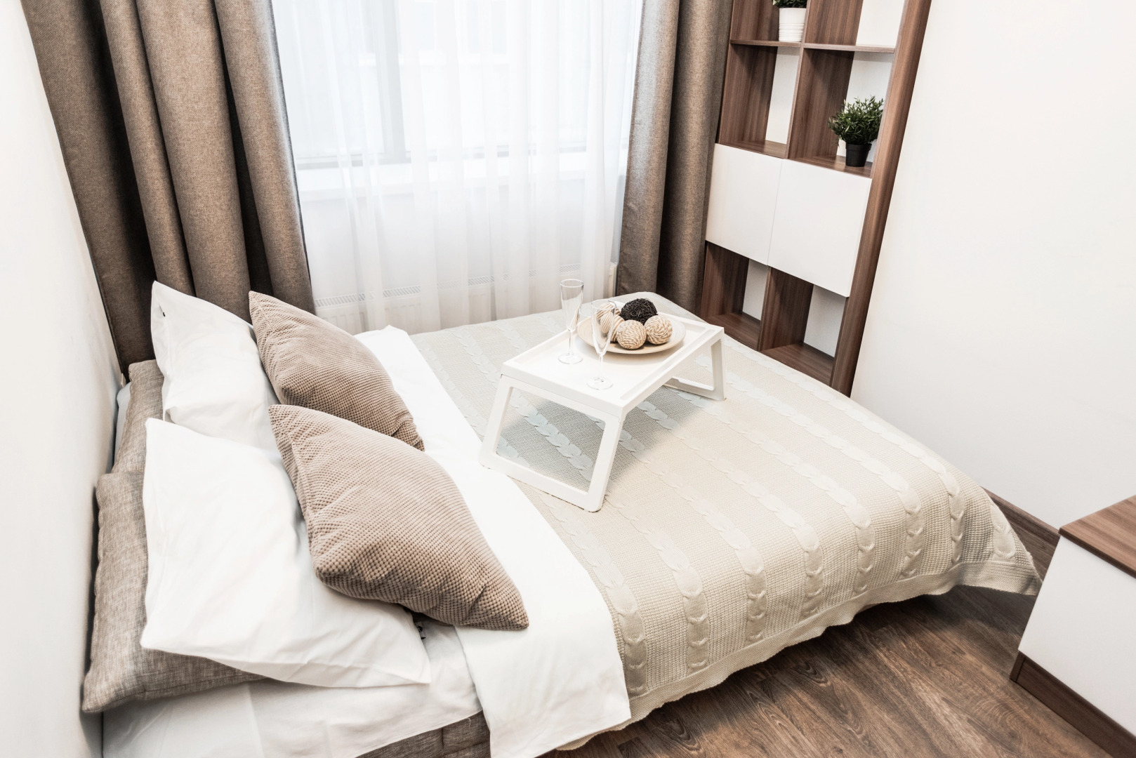 3 Апартаменты Малышева 42 (08)