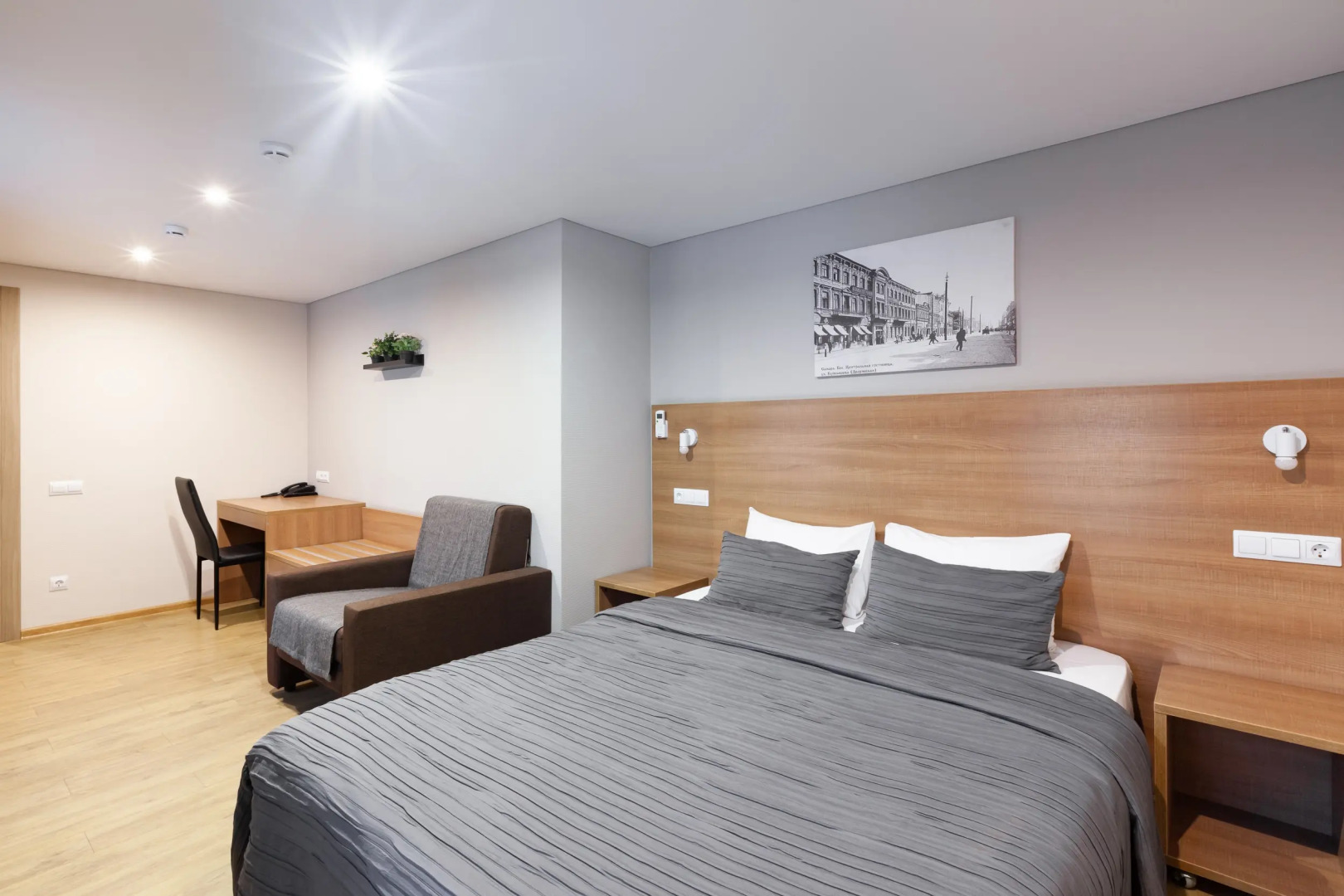 Отель Фурор