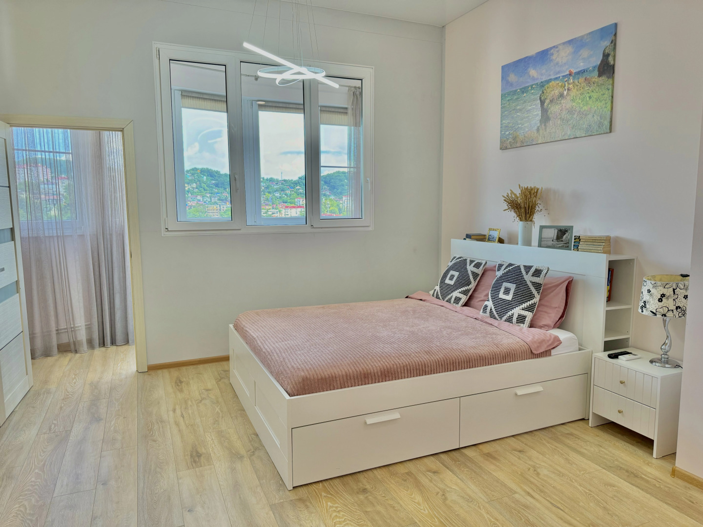 Квартира площадью 77 кв.м в самом центре города в новом доме на Карла Маркса 5