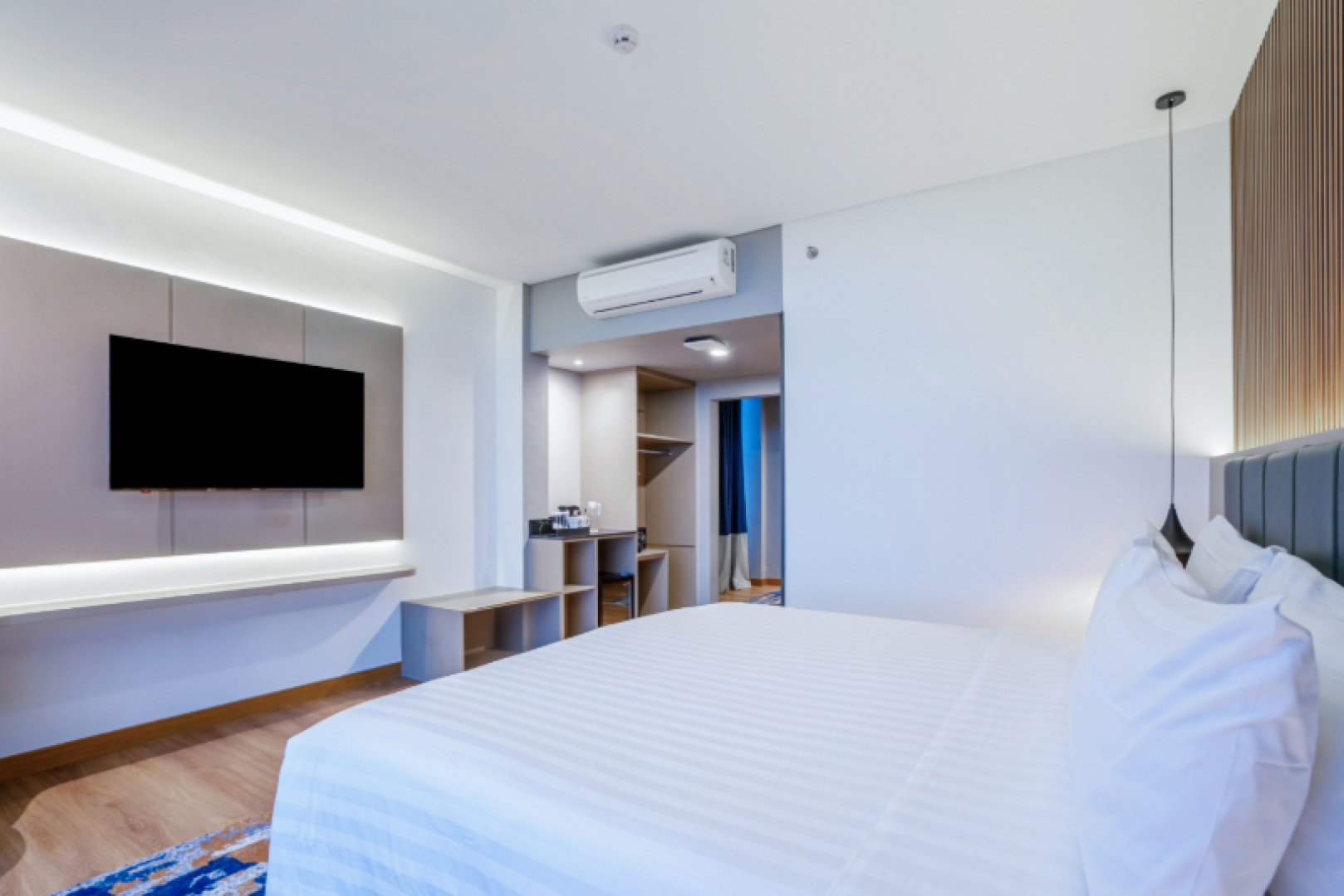 Отель Aston Emidary Bangka Hotel and Conference Center