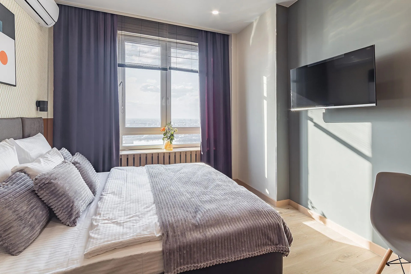 Апартаменты в Стиле Лофт в самом центре города 1408-4