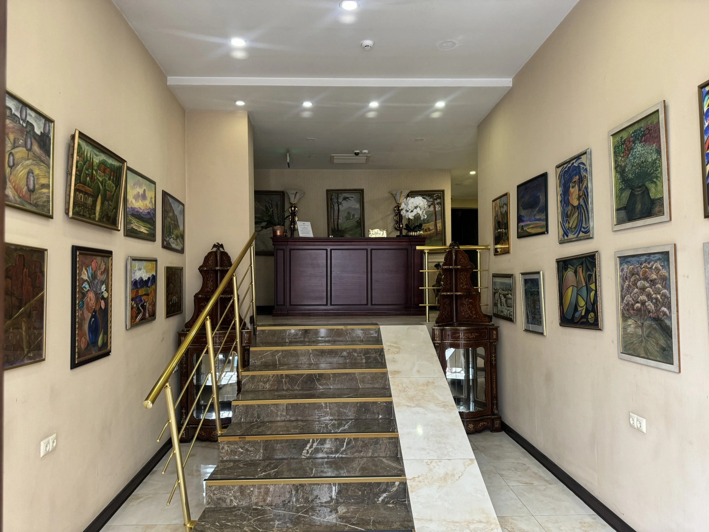 Отель Natali Metekhi Palace