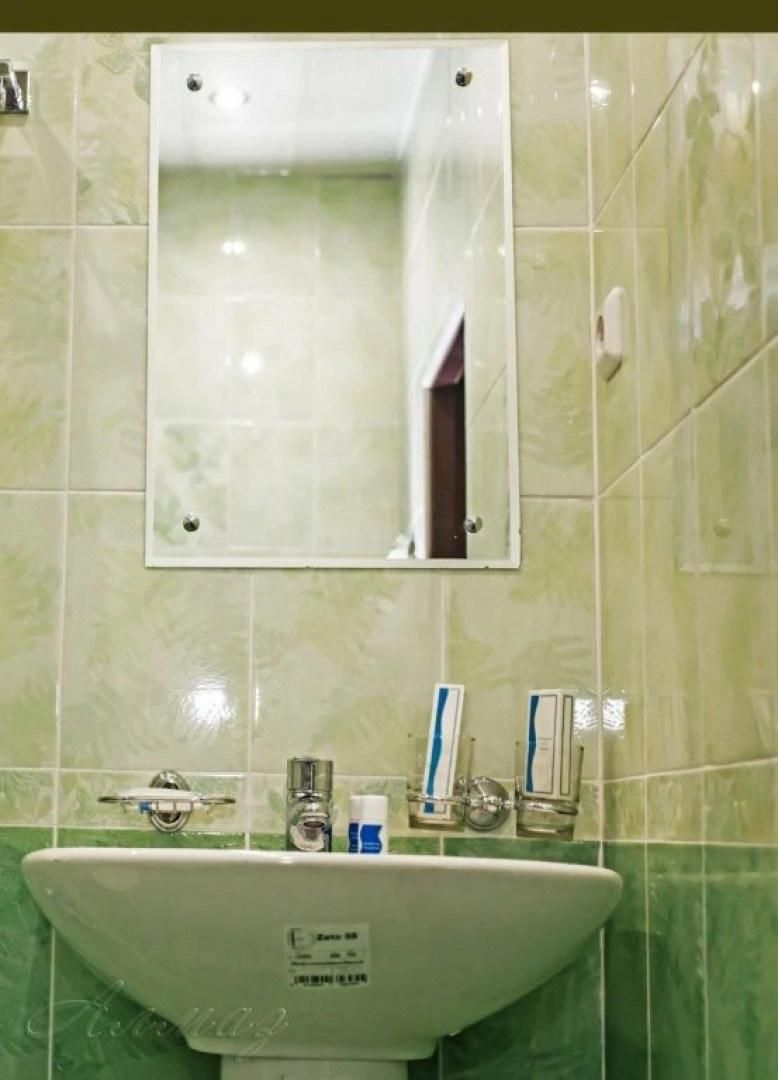 Гостиница Кристалл