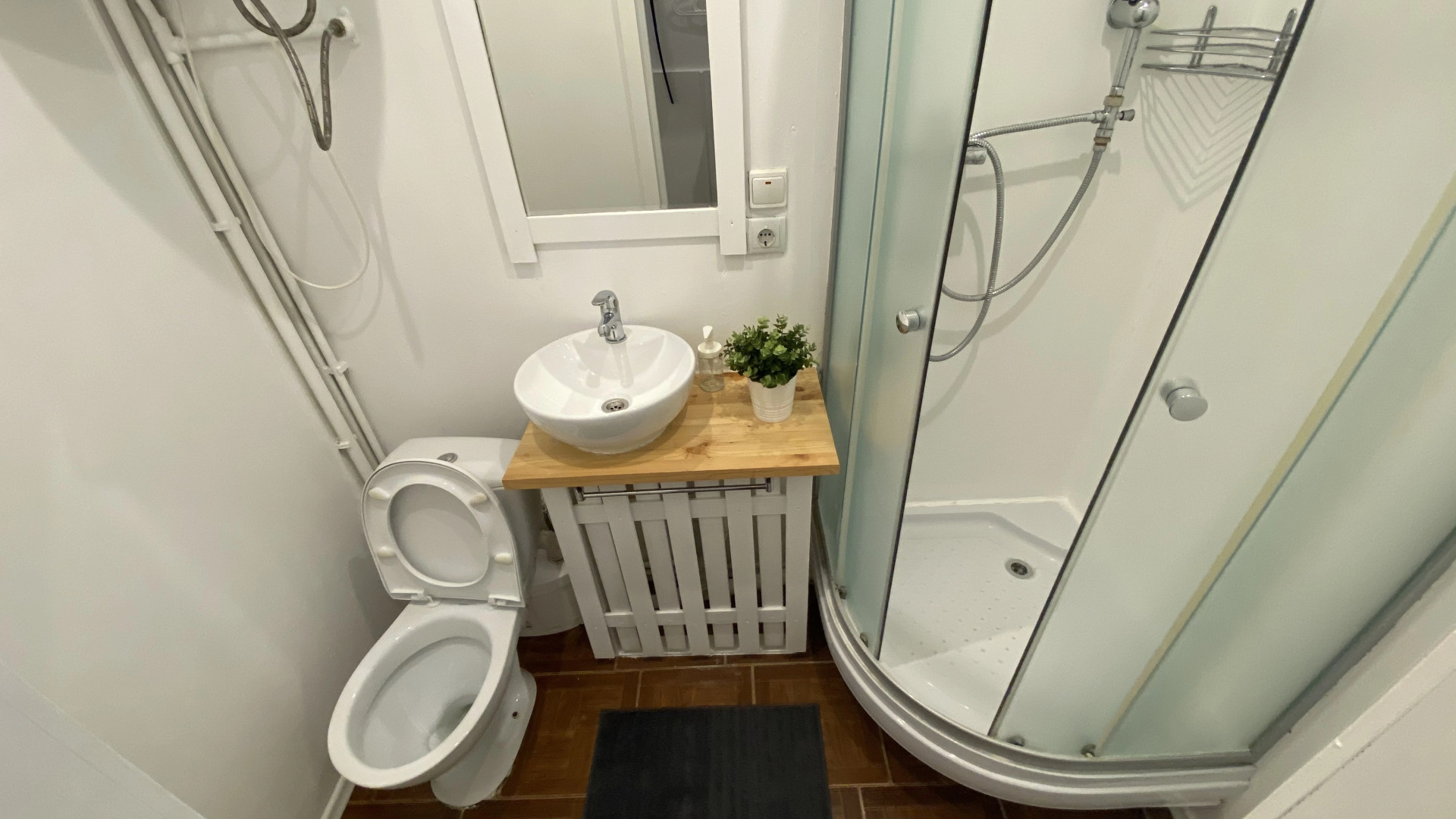 Апартаменты Серебрянический 15