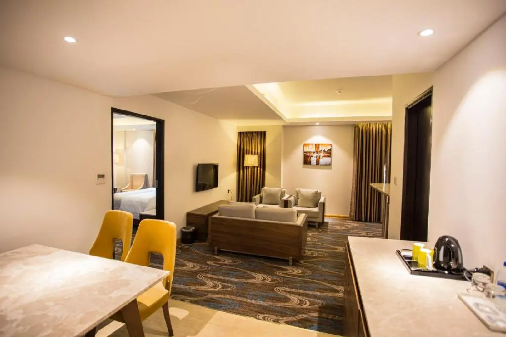 Отель Golden Tulip - The Grandmark Dhaka