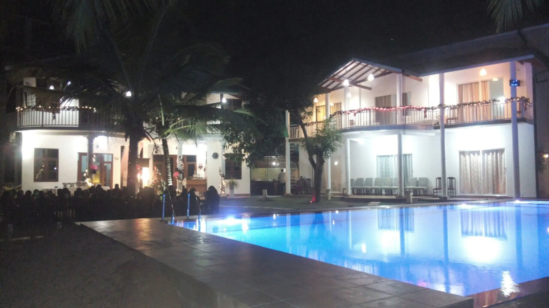 Отель Yoho Lake View Resort