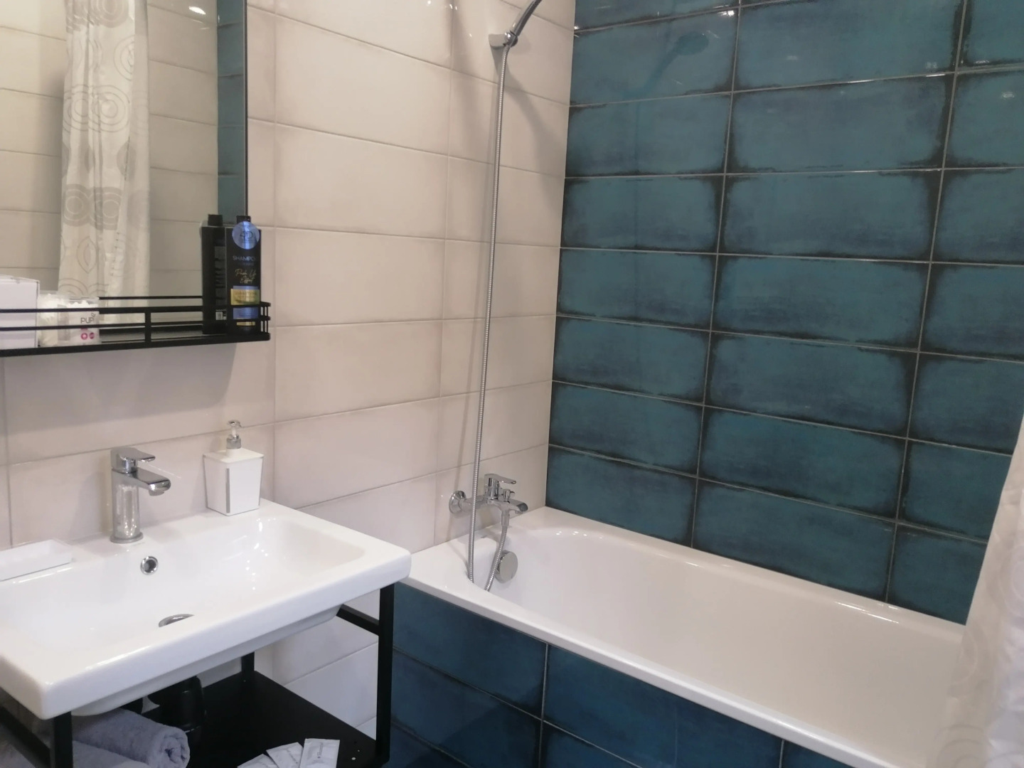 Апартаменты на Героев-Разведчиков 6/4 Сердце Парка