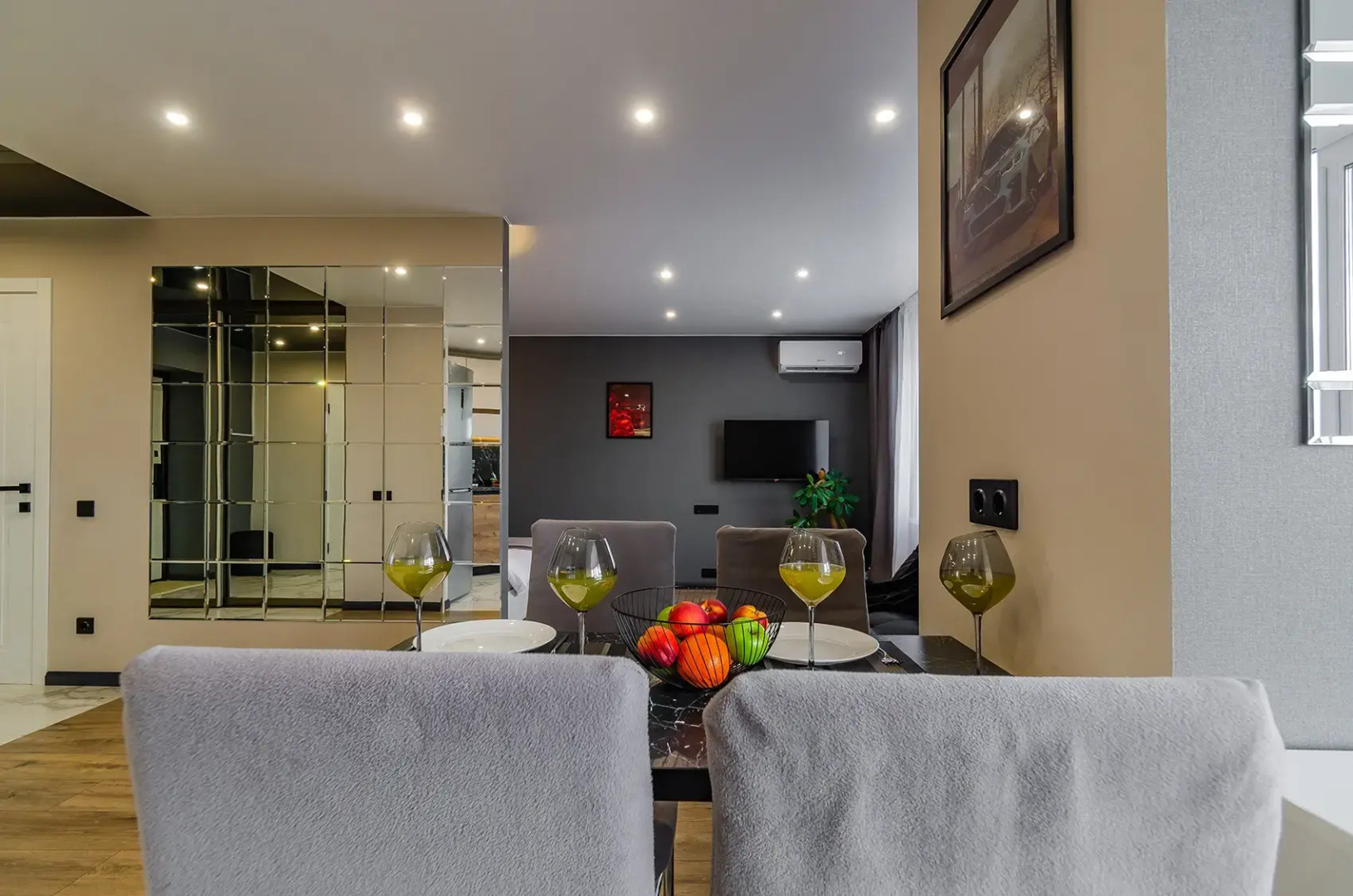 Квартира Изящная 1 комнатная с видом на Волгу