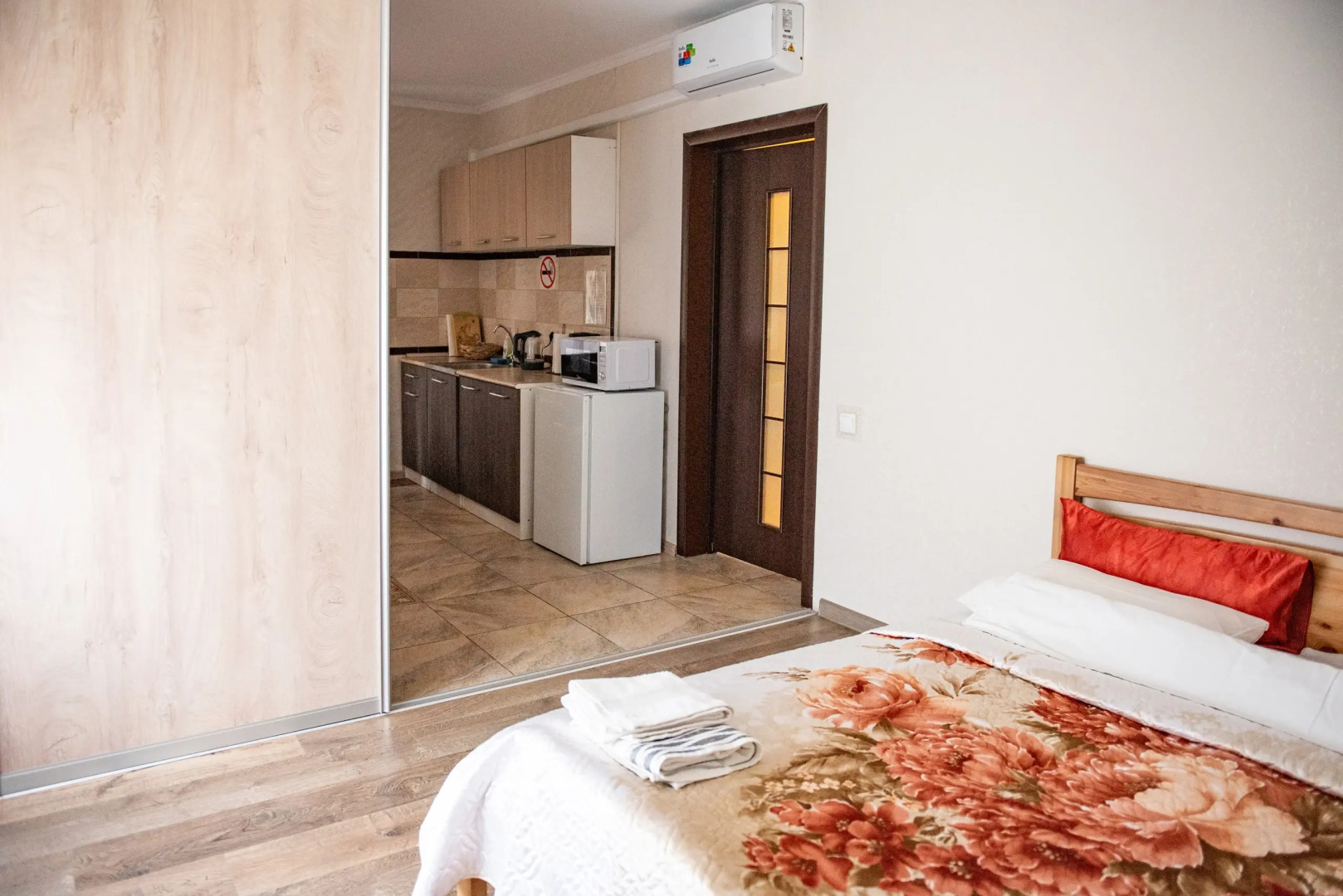 Дом Одеяло, подушка, мангал