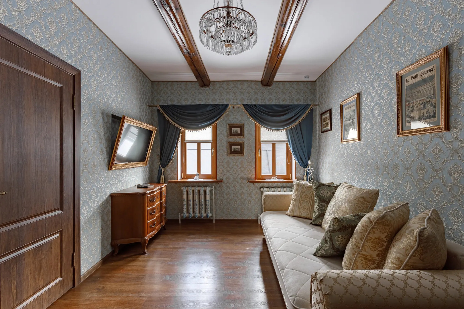 Отель Империал