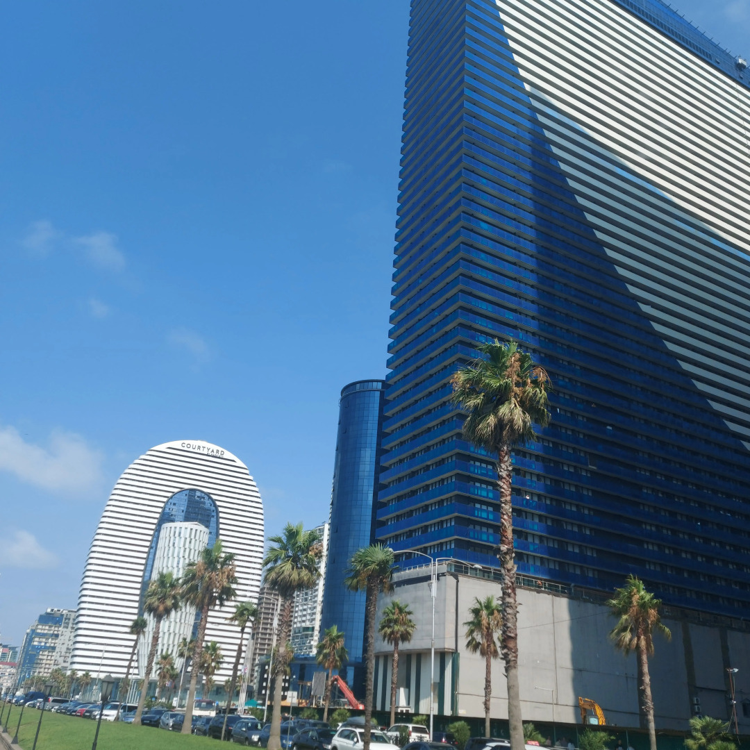 Апарт-Отель Студия на 1 Линии для Трех Гостей