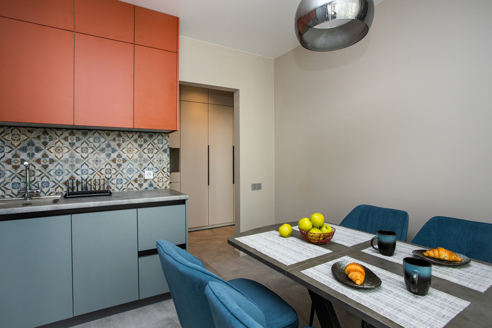 Квартира с видом на озеро