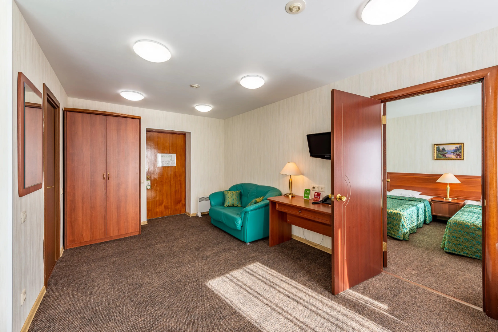 Отель Ладога