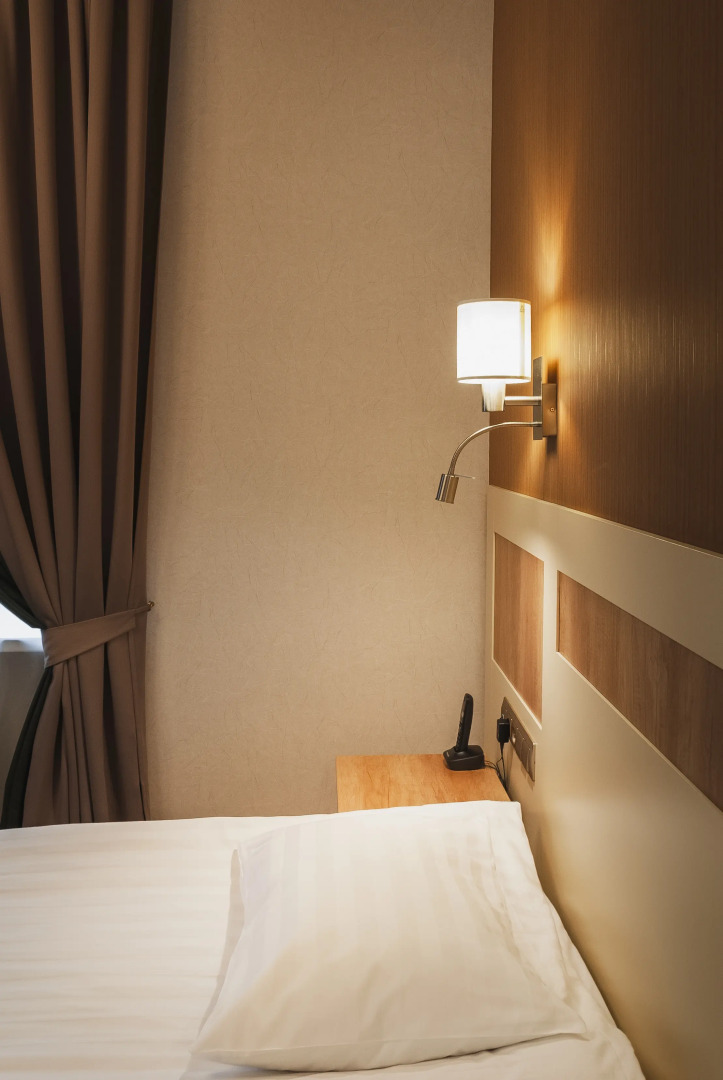 Отель Cronwell Inn Стремянная