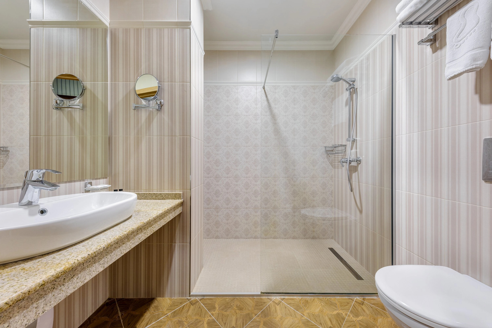 Отель Лермонт