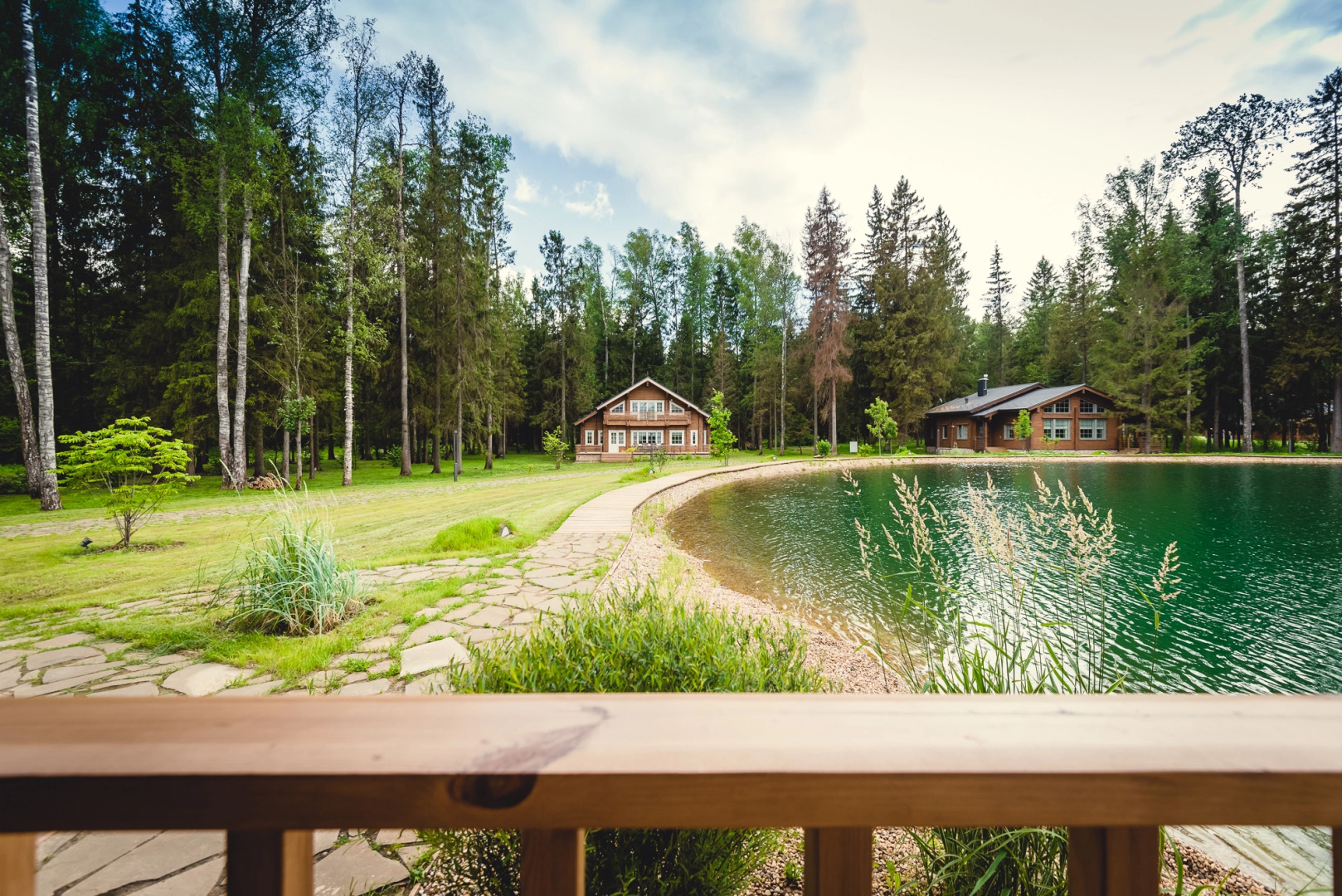 Cosmos Collection Izumrudny Les Hotel