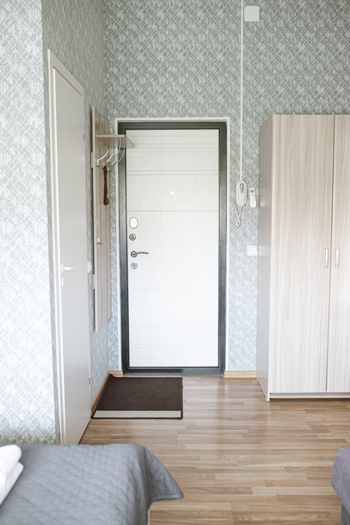 Отель Веряжский