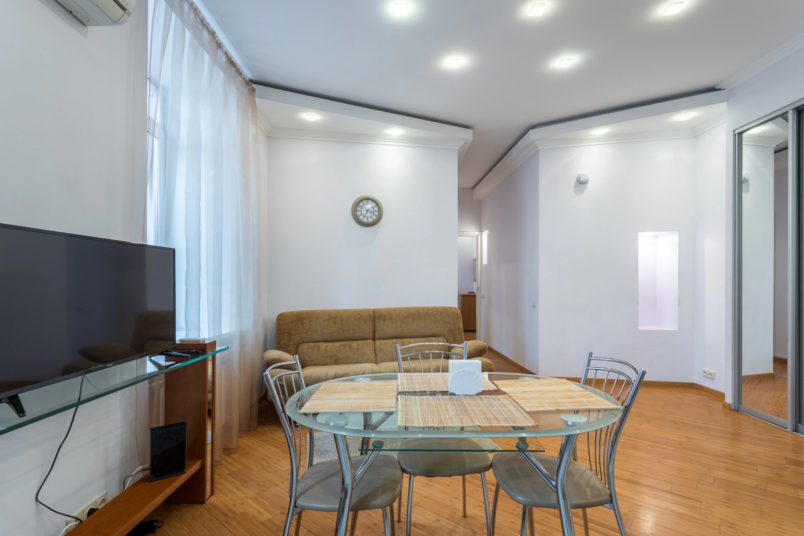 Апартаменты на Прямом переулке 5/1