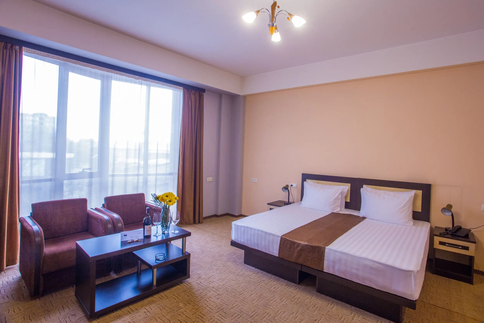 Отель Ani Central Inn