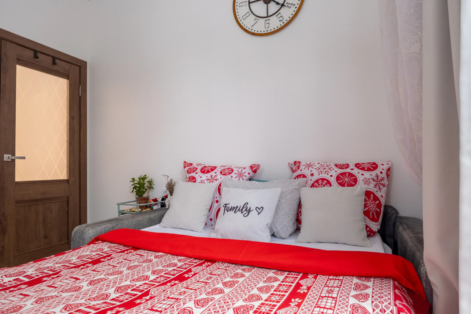 Апартаменты Охта Adventure с Двумя Спальнями