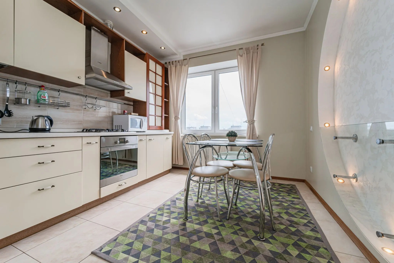 Апартаменты Crown39 - Gaidara 116 - 2к №72: 105 м2, 10 этаж из 10