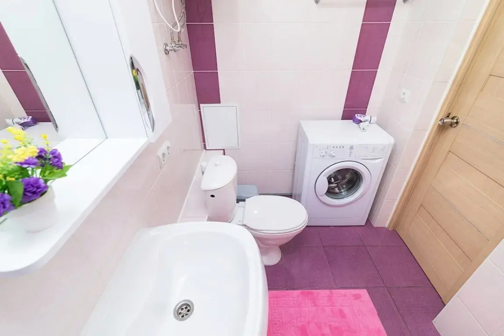 Квартира Тюльпаны Гостиный Дворъ и Ко на Щорса 105