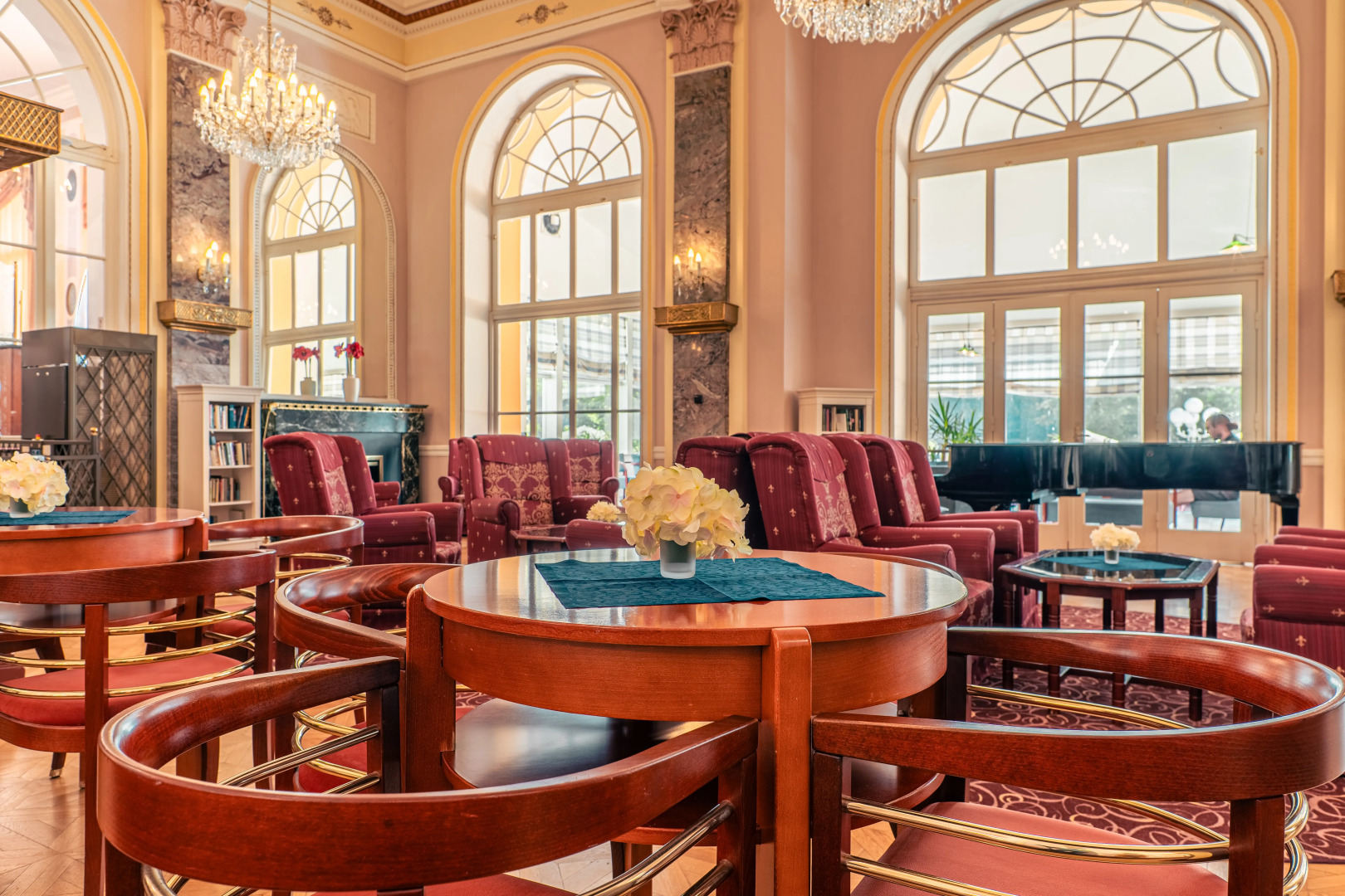 Отель Radium Palace