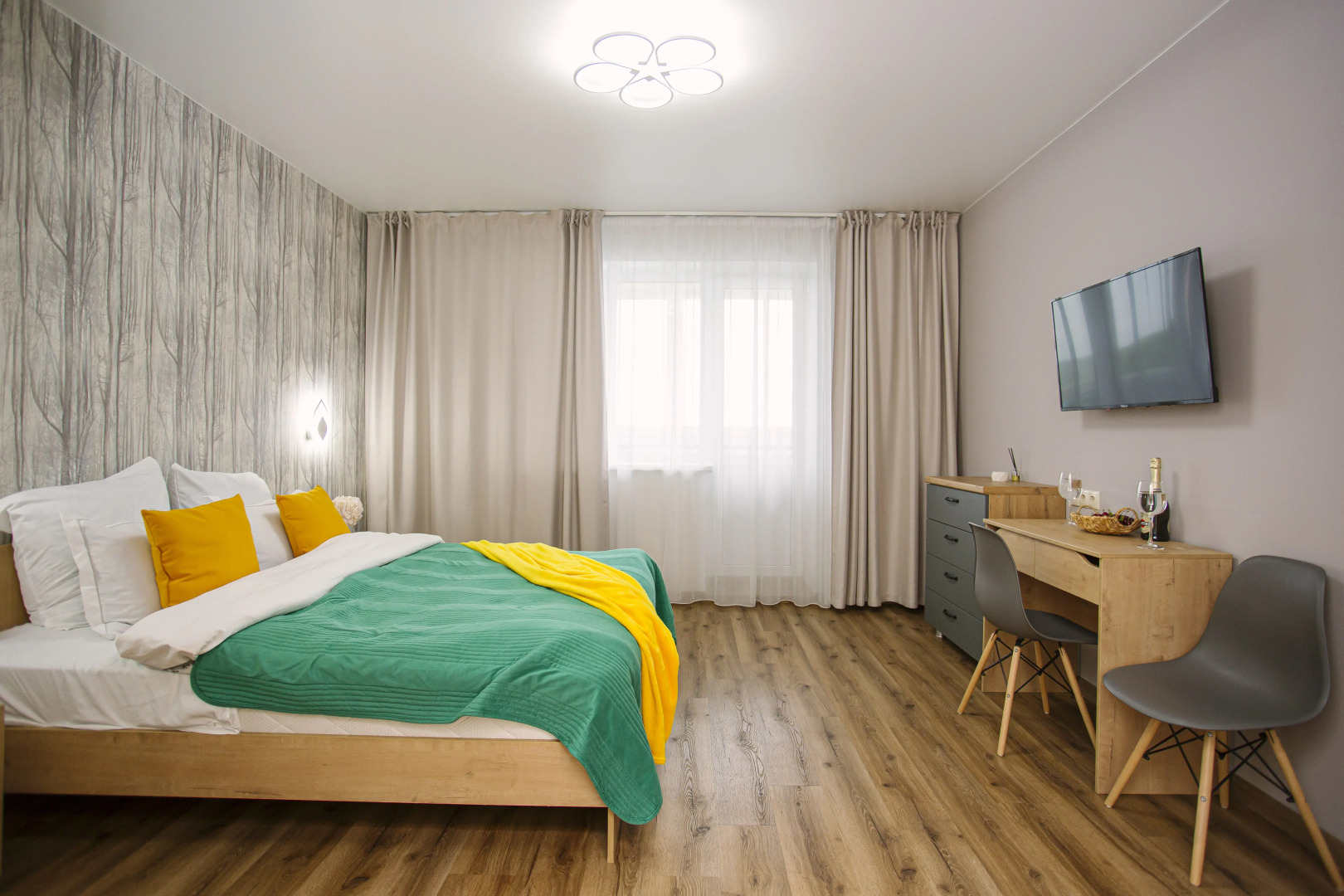 Апартаменты Ук Атмосфера Биpюза и coлнцe в Иcтopическом Центpе Яpославля